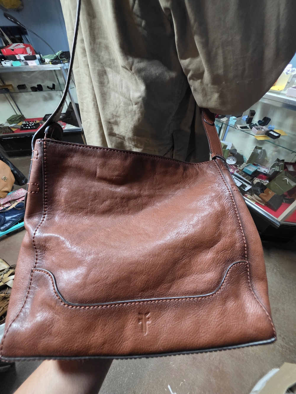FRYE Leather Shoulder Or Crpssbody Bag in Brown